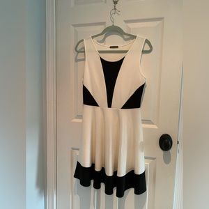 Cute white/Black summer cotton dress